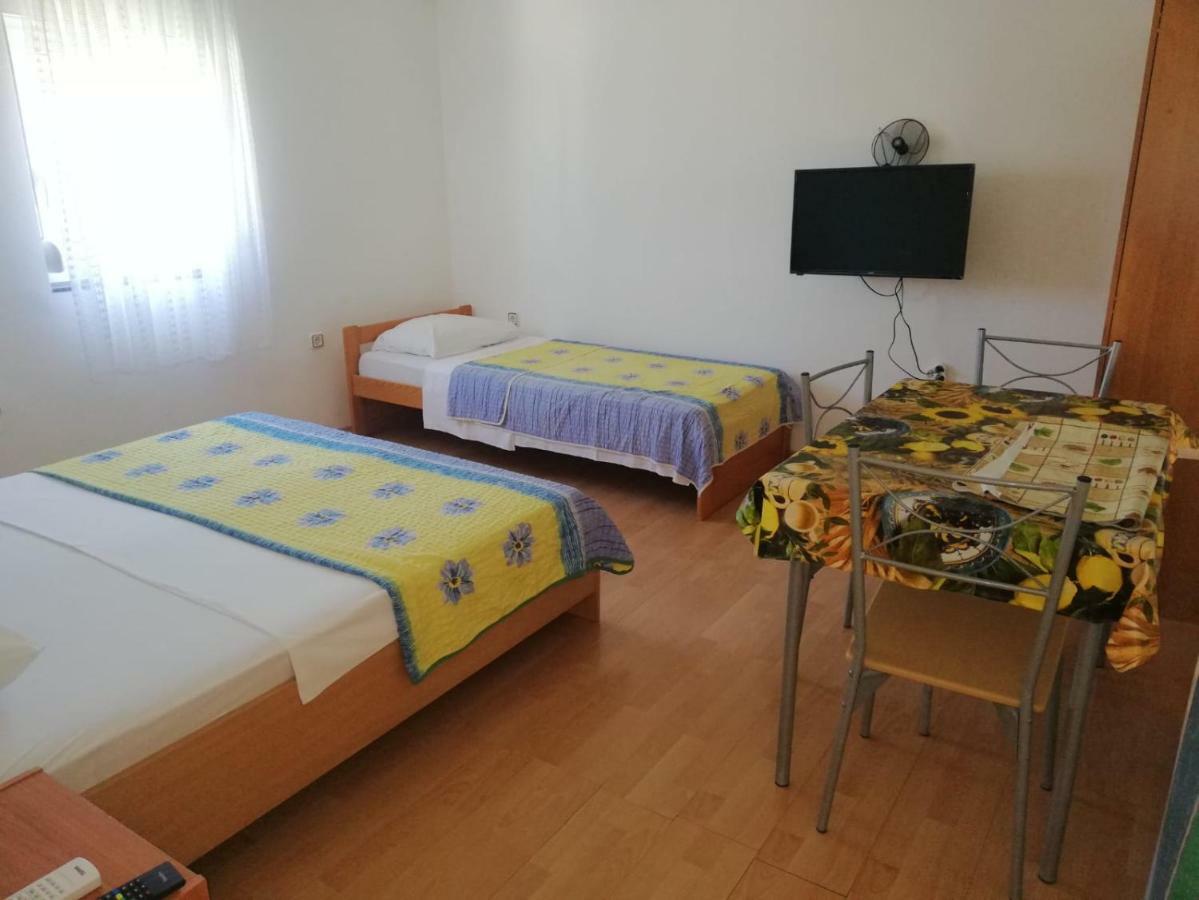 Apartmani Kovacic 무르테르 외부 사진
